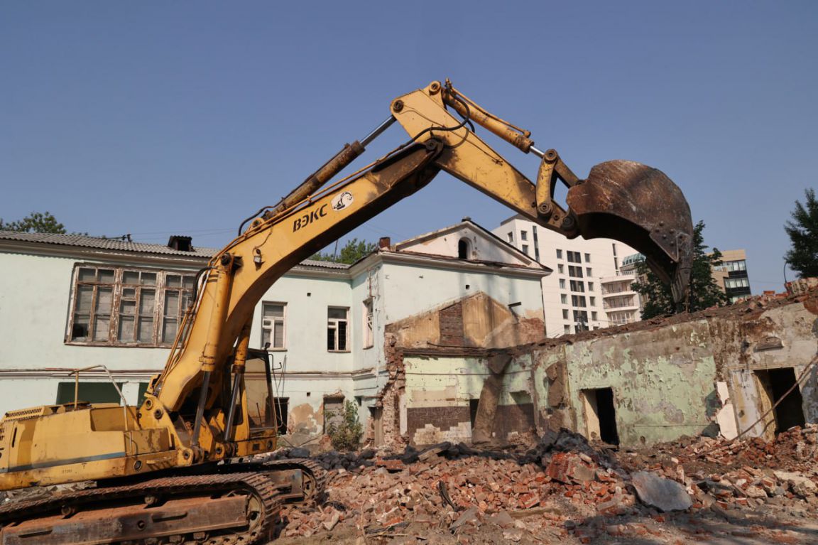 В Екатеринбурге начали сносить усадьбу Беленкова на улице Розы Люксембург -  «Уральский рабочий»